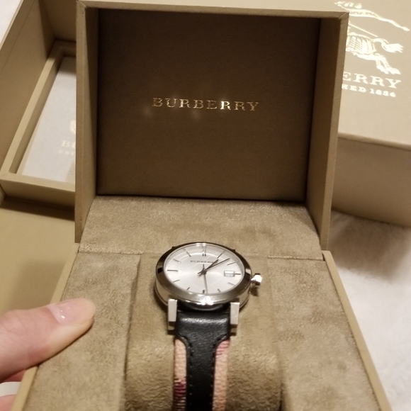 BURBERRY WATCH - \